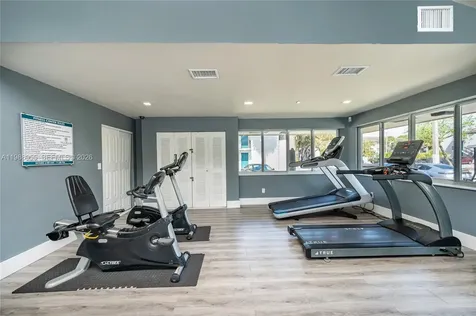 7095 NW 179th Street Hialeah FL 33015
