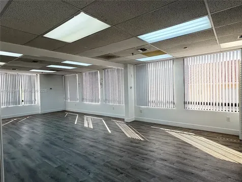 2100 W 76th Street Hialeah FL 33016