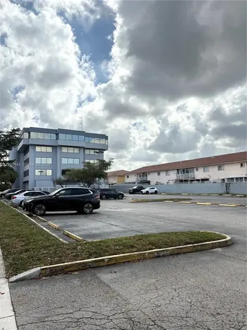 2100 W 76th Street Hialeah FL 33016