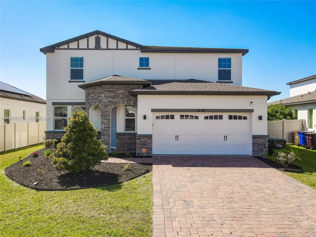 1285 Hilltop Place Saint Cloud FL 34772
