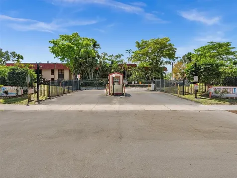 770 NE 199th Street Miami FL 33179