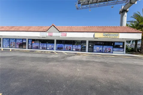 10550 NW 77 Court Hialeah Gardens FL 33016