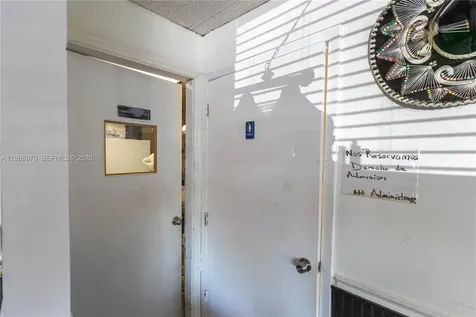 10550 NW 77 Court Hialeah Gardens FL 33016