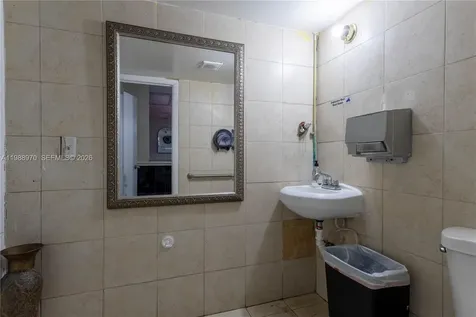 10550 NW 77 Court Hialeah Gardens FL 33016