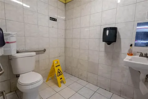 10550 NW 77 Court Hialeah Gardens FL 33016