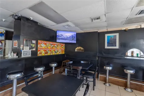 10550 NW 77 Court Hialeah Gardens FL 33016