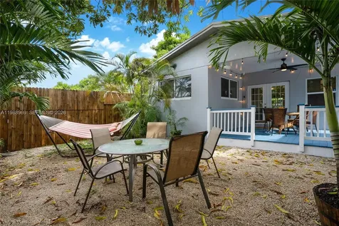 113 SW 2nd Street Hallandale Beach FL 33009