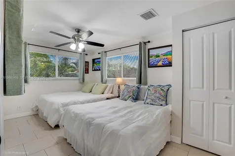 113 SW 2nd Street Hallandale Beach FL 33009