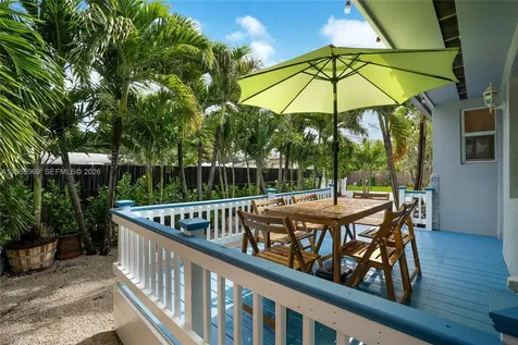 113 SW 2nd Street Hallandale Beach FL 33009