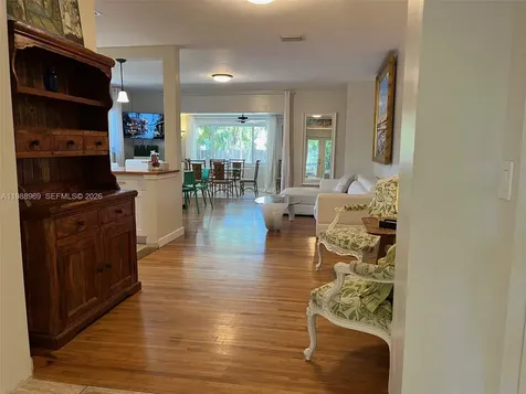 113 SW 2nd Street Hallandale Beach FL 33009