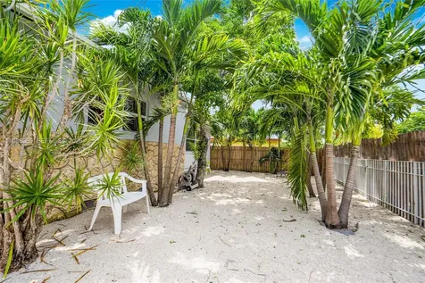 113 SW 2nd Street Hallandale Beach FL 33009