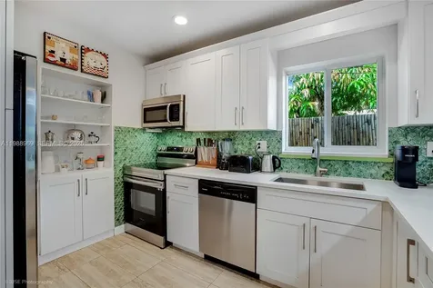 113 SW 2nd Street Hallandale Beach FL 33009