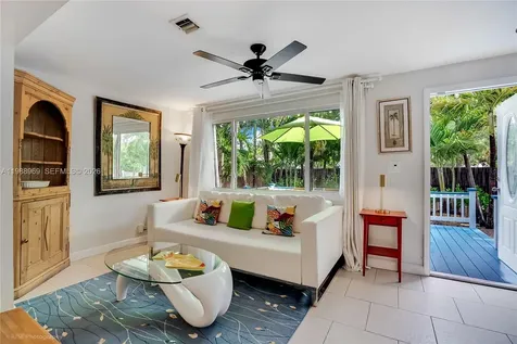 113 SW 2nd Street Hallandale Beach FL 33009