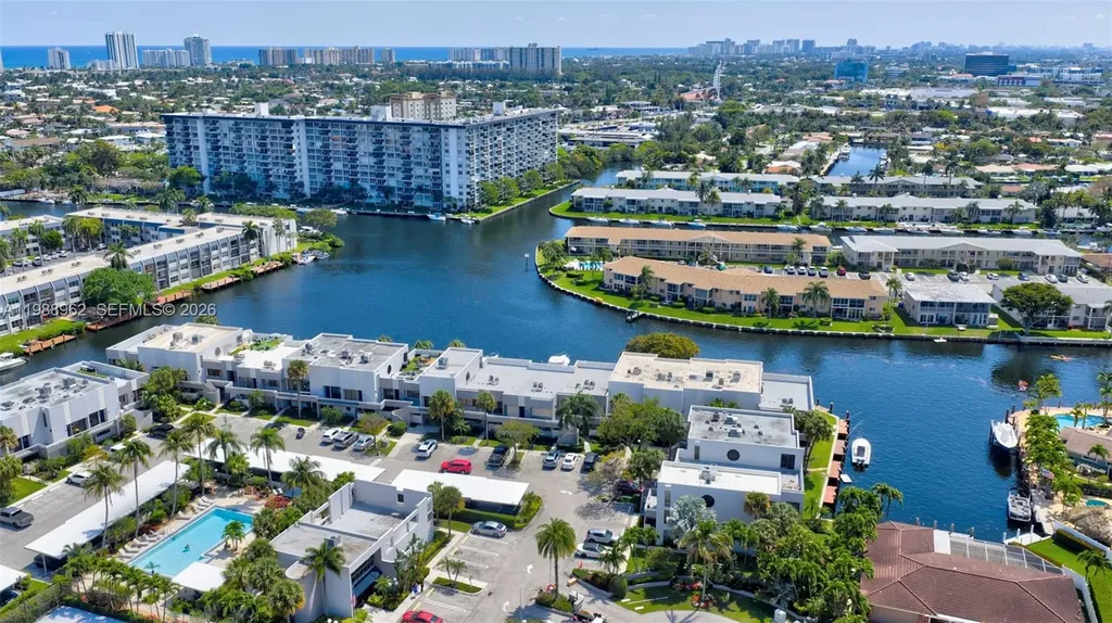 1100 SE 5th Court Pompano Beach FL 33060