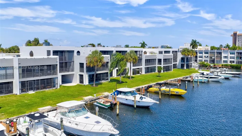 1100 SE 5th Court Pompano Beach FL 33060