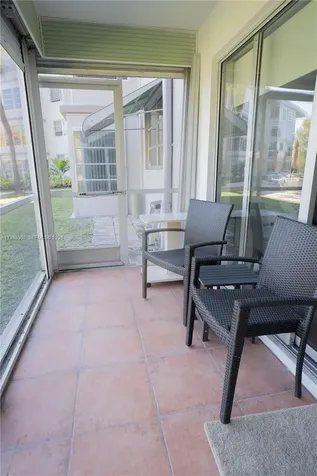 2800 NW 47th Terrace Lauderdale Lakes FL 33313