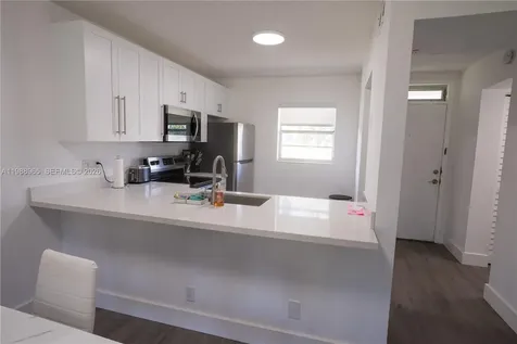 2800 NW 47th Terrace Lauderdale Lakes FL 33313