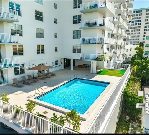 2829 Indian Creek Drive Miami Beach FL 33140