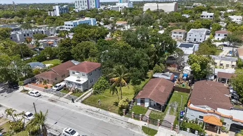 267 NW 31st Street Miami FL 33127