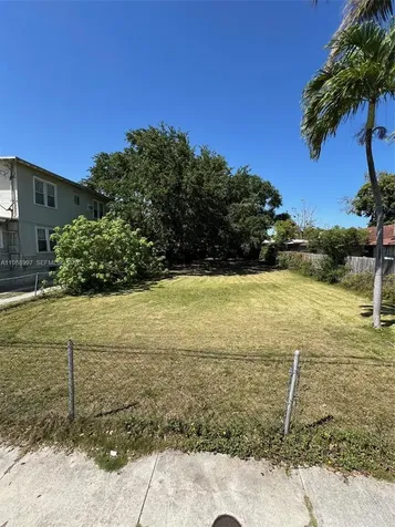 267 NW 31st Street Miami FL 33127