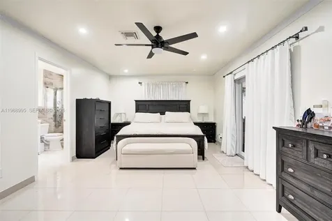 5614 Flagler Street Hollywood FL 33023