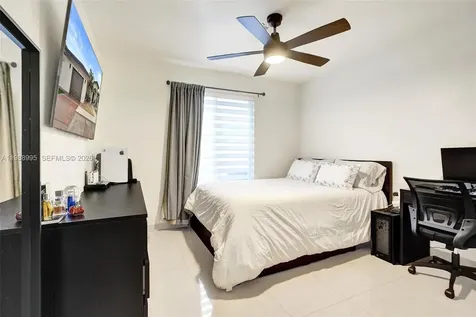 5614 Flagler Street Hollywood FL 33023