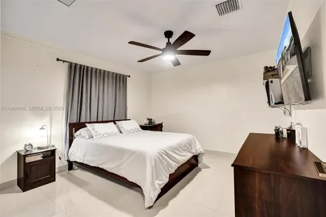 5614 Flagler Street Hollywood FL 33023
