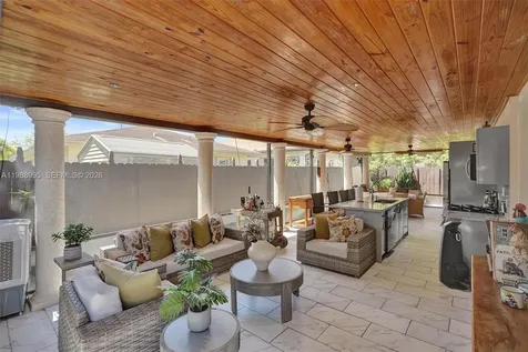 5614 Flagler Street Hollywood FL 33023