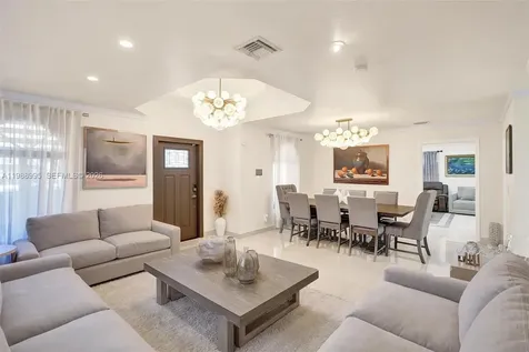 5614 Flagler Street Hollywood FL 33023