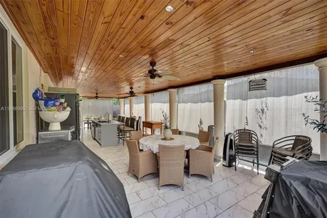5614 Flagler Street Hollywood FL 33023
