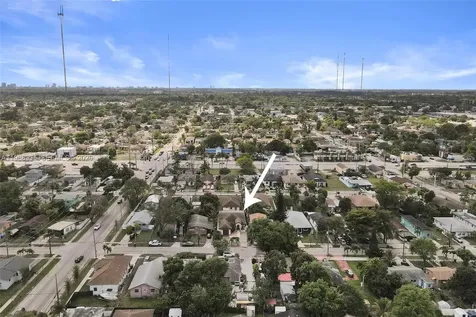 5614 Flagler Street Hollywood FL 33023