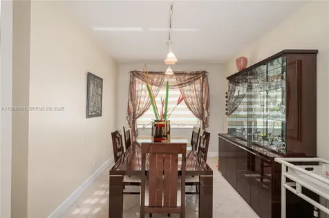 1512 Maple Drive Weston FL 33327