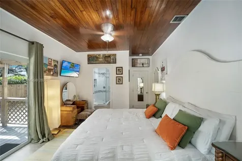 212 SW 1st Avenue Hallandale Beach FL 33009
