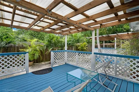 212 SW 1st Avenue Hallandale Beach FL 33009