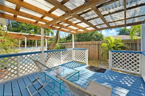 212 SW 1st Avenue Hallandale Beach FL 33009