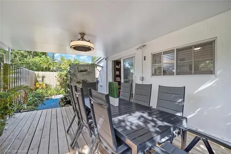 212 SW 1st Avenue Hallandale Beach FL 33009