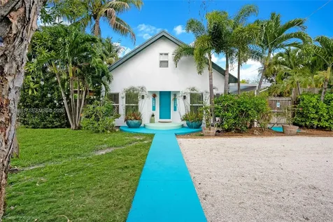 212 SW 1st Avenue Hallandale Beach FL 33009