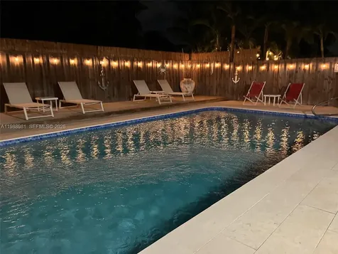 212 SW 1st Avenue Hallandale Beach FL 33009