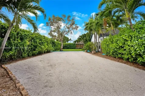 212 SW 1st Avenue Hallandale Beach FL 33009