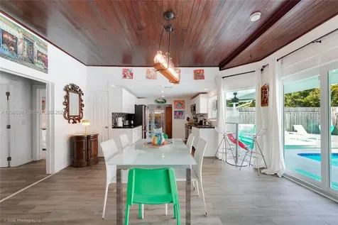 212 SW 1st Avenue Hallandale Beach FL 33009