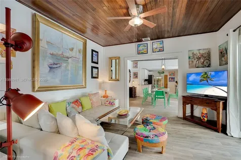 212 SW 1st Avenue Hallandale Beach FL 33009