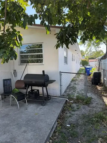 15961 NE 18th Place North Miami Beach FL 33162