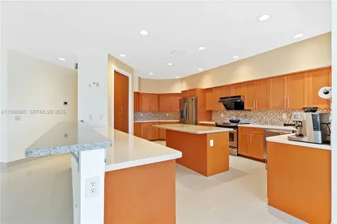 10091 NW 7th Street Plantation FL 33324