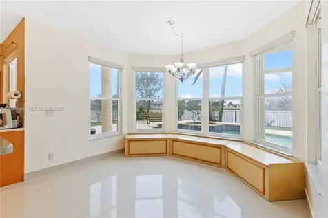 10091 NW 7th Street Plantation FL 33324