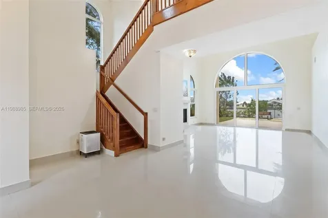 10091 NW 7th Street Plantation FL 33324
