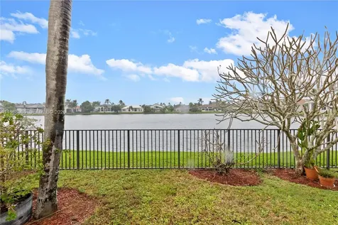 10091 NW 7th Street Plantation FL 33324