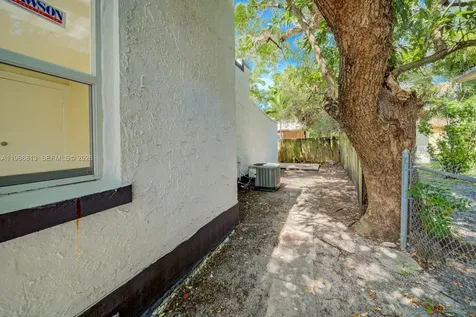 829 NW 56th Street Miami FL 33127