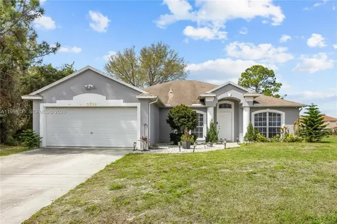 3990 SW Halcomb Street Port St. Lucie FL 34953