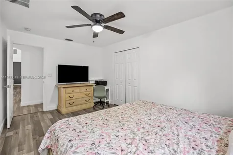 3990 SW Halcomb Street Port St. Lucie FL 34953