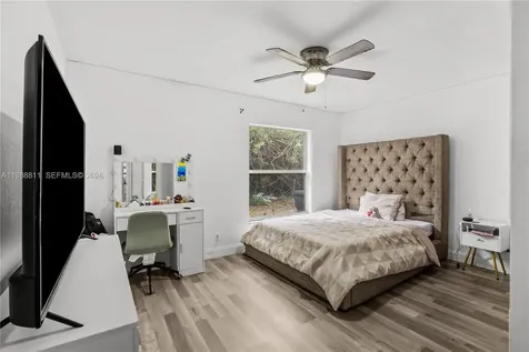 3990 SW Halcomb Street Port St. Lucie FL 34953